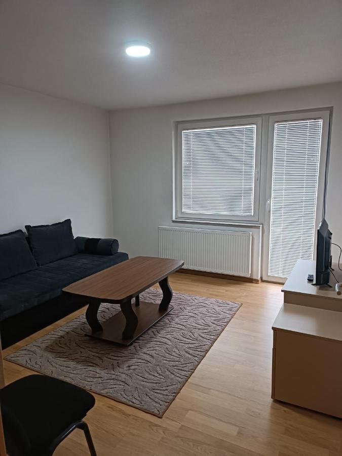 2Bdr Apt With Balcony With View- Free Parking Hotel Sarajevo Exterior photo