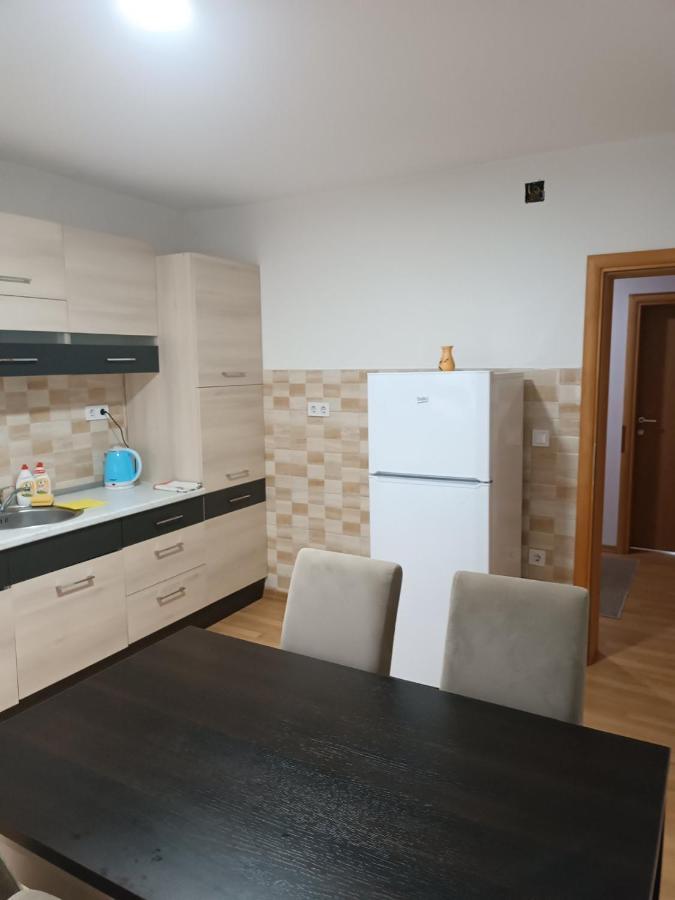 2Bdr Apt With Balcony With View- Free Parking Hotel Sarajevo Exterior photo