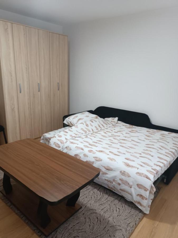 2Bdr Apt With Balcony With View- Free Parking Hotel Sarajevo Exterior photo